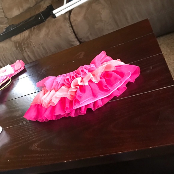 Tutu - Picture 2 of 2